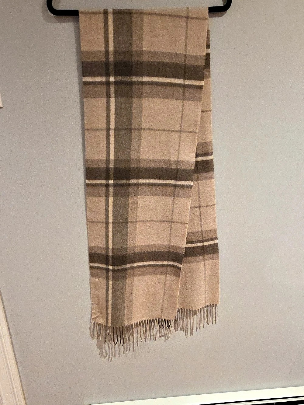 La Seine Plaid Cashmere Scarf in Brown & Beige Like New 12.5" X 70"